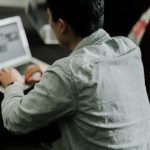 Как начать работать фриланс-переводчиком: пошаговая инструкция для начинающих unsplash_1011.jpg