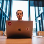 Как выбрать надёжную биржу фриланса: анализ отзывов и лучшие платформы в 2024 году unsplash_1093.jpg