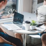 Топ-5 онлайн-платформ для психологов: где заработать без офиса и агентства unsplash_1103.jpg