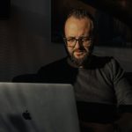 Где искать заказы на фрилансе: лучшие биржи для разработчиков, дизайнеров и копирайтеров unsplash_1285.jpg