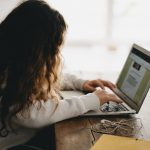 Фриланс для начинающих: как найти первые заказы и выбрать биржу без опыта unsplash_1416.jpg